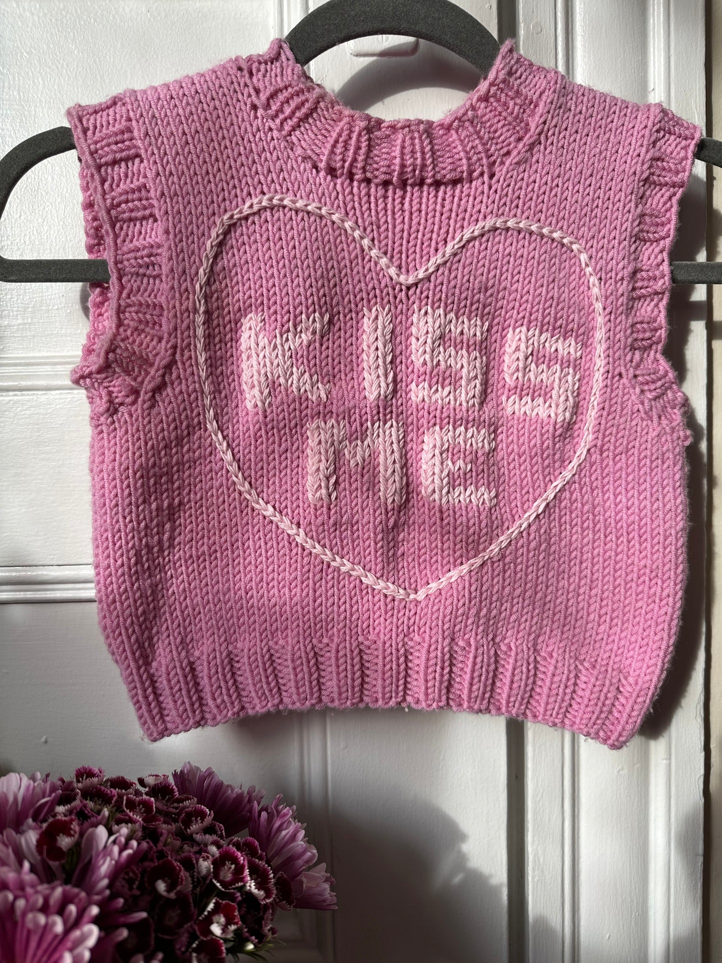 PDF: kiss me knit colorwork chart (no pattern)