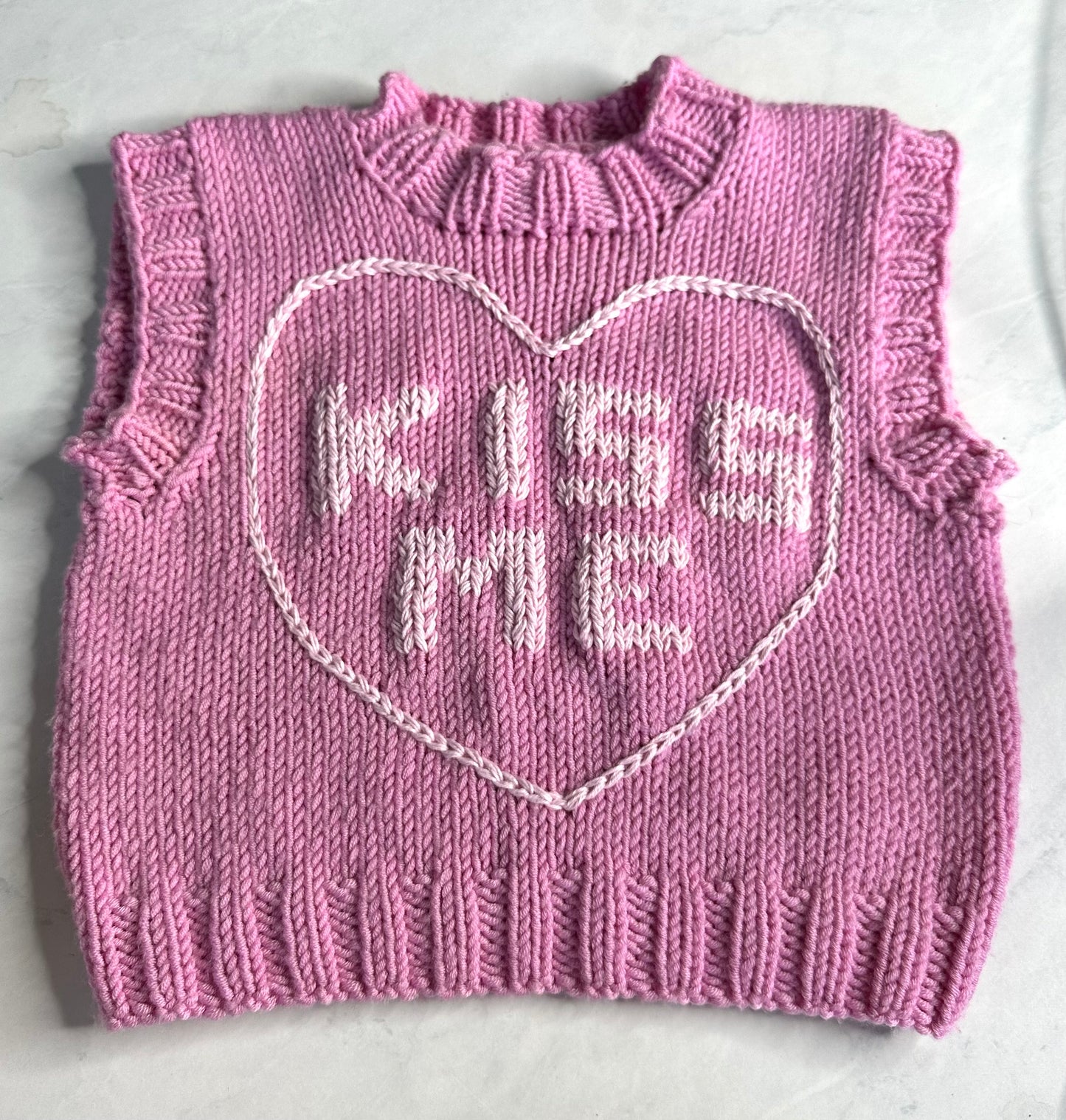 PDF: kiss me knit colorwork chart (no pattern)